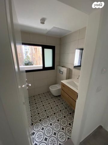 דירה, עליות, רמת גן