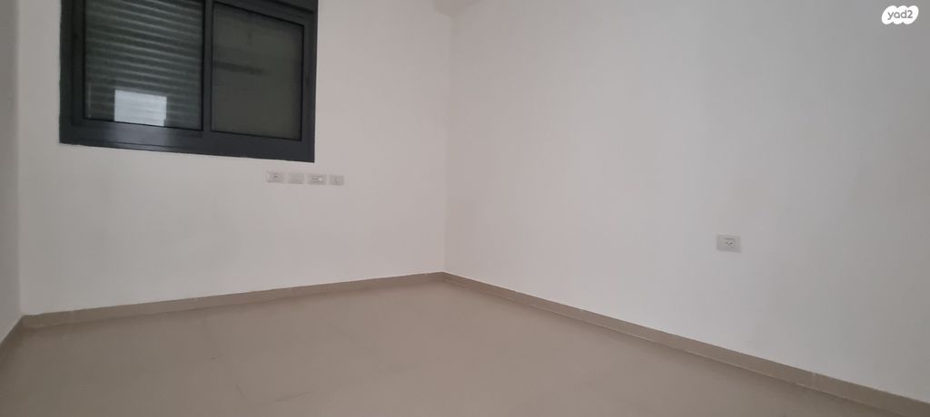 דירה, אור עקיבא