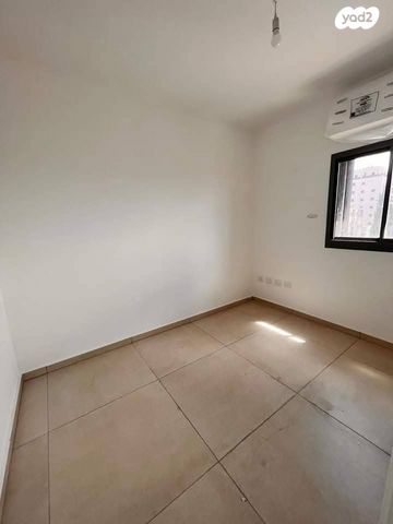 דירה, יהושע חנקין, מרכז, קרית עבודה, חולון