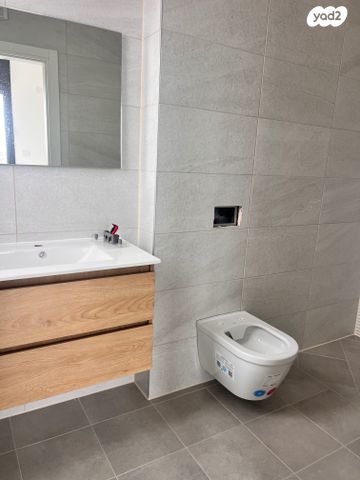 דירה, הפודים 31, נחלת גנים, רמת גן