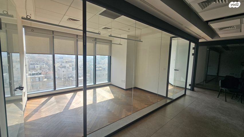 משרדים, דרך זאב ז'בוטינסקי 9, אזור תעשיה צפון, בני ברק