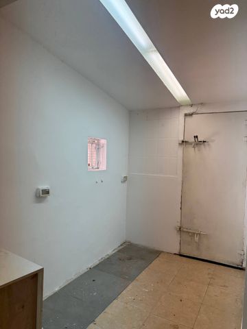 חנויות/ שטח מסחרי, יהודה מרגוזה 9, צפון יפו, המושבה האמריקאית-גרמנית, תל אביב יפו