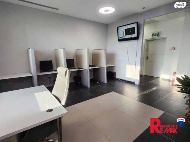 משרדים, הכישור 47, אזור תעשיה ג, חולון