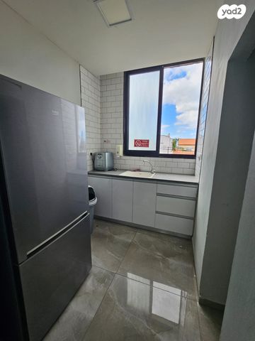 חנויות/ שטח מסחרי, בית אלפא 17, קרית חיים מערבית, חיפה