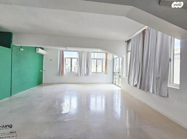 בן אביגדור 16