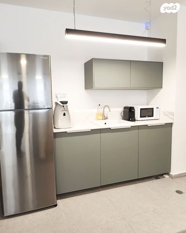 משרדים, עפולה