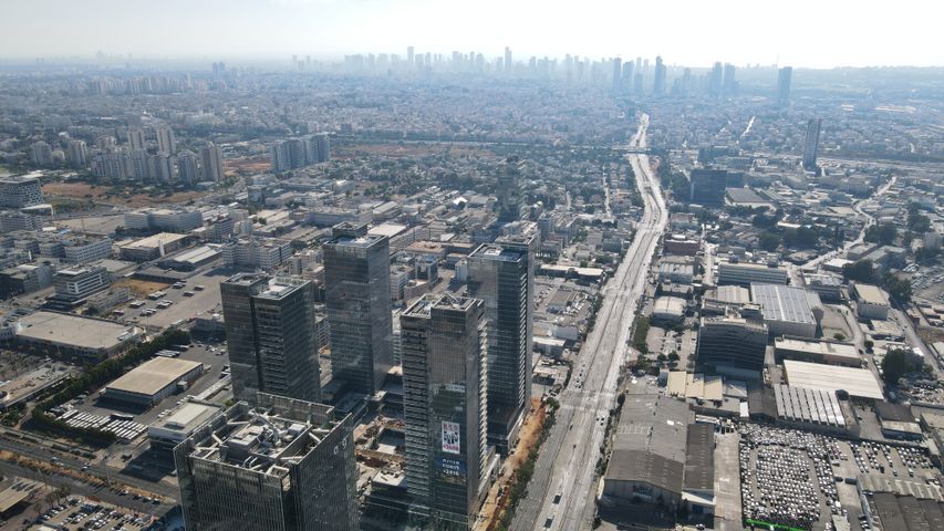 חנויות/ שטח מסחרי