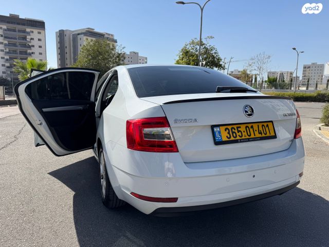 סקודה אוקטביה