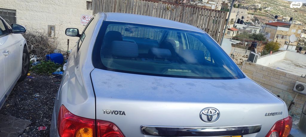 טויוטה קורולה