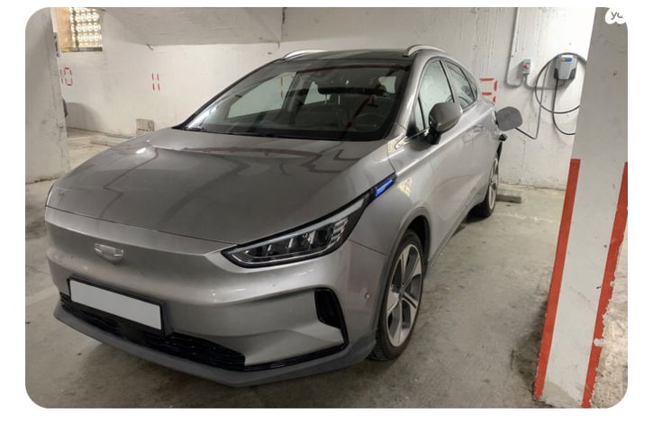 מודעת רכב ג׳ילי Geometry C