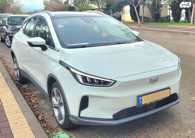 מודעת רכב ג׳ילי Geometry C