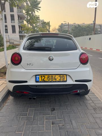 מודעת רכב אלפא רומיאו מיטו