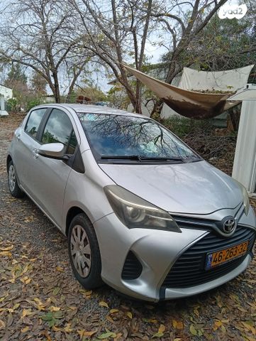 טויוטה יאריס