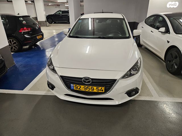 מאזדה 3
