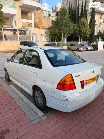 סוזוקי ליאנה