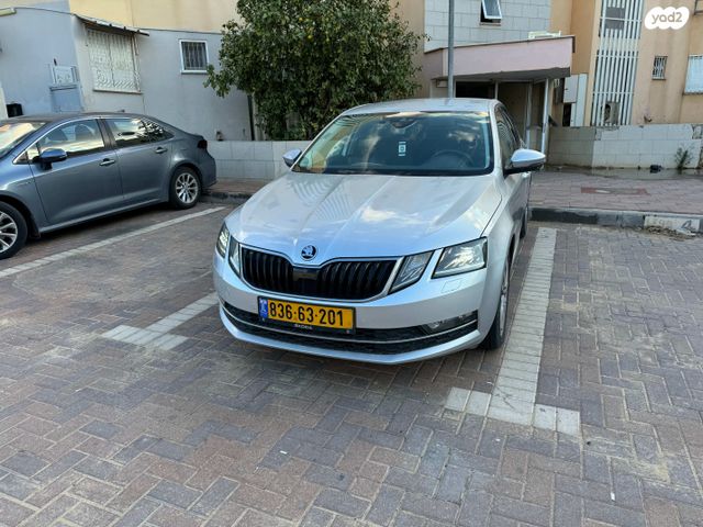 סקודה אוקטביה