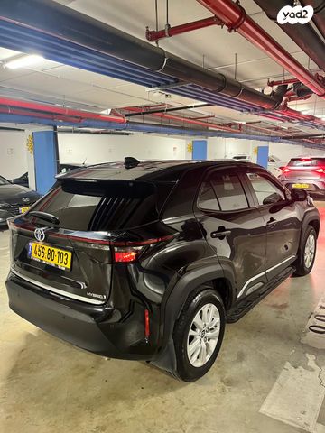 טויוטה יאריס קרוס