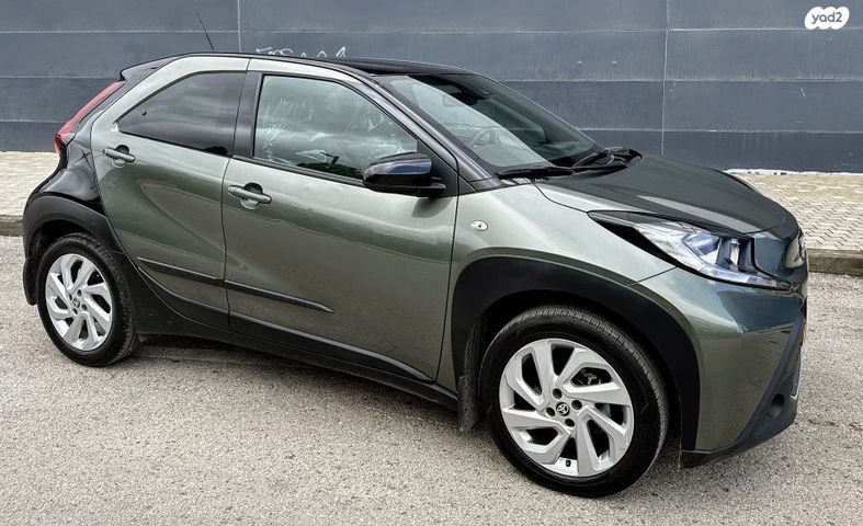 מודעת רכב טויוטה אייגו X