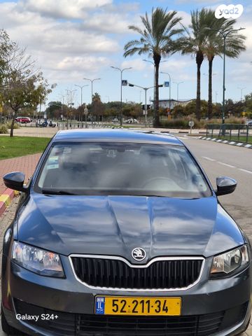 סקודה אוקטביה