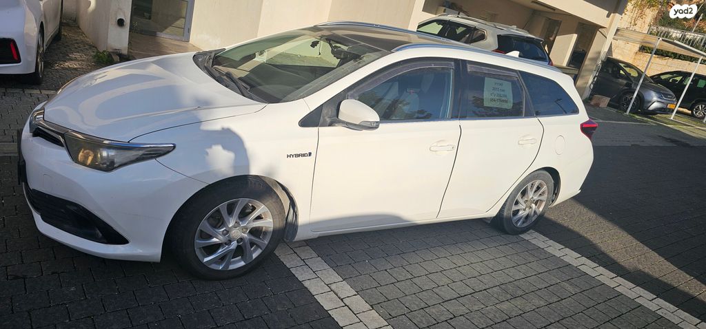 מודעת רכב טויוטה אוריס