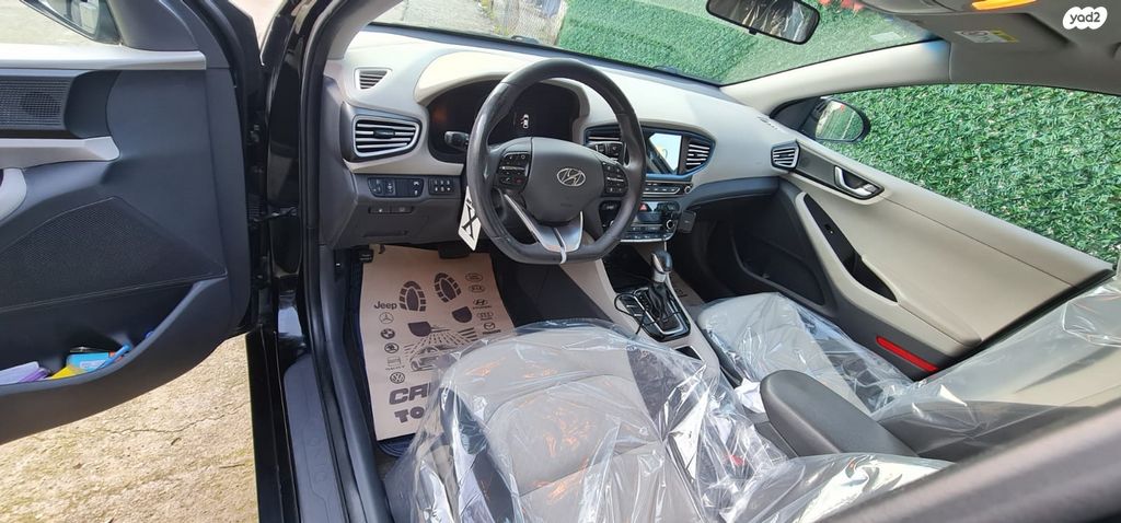 יונדאי איוניק