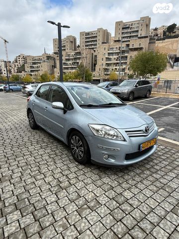 טויוטה אוריס