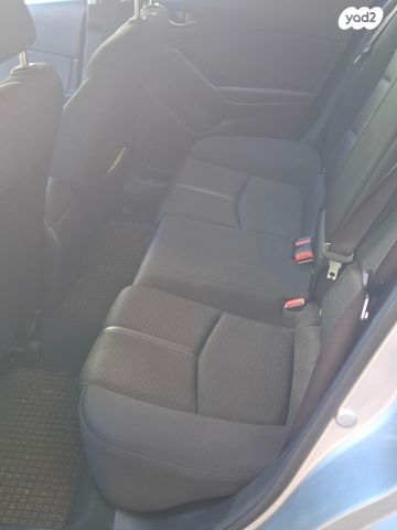 מודעת רכב מאזדה 3