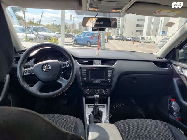 סקודה אוקטביה 