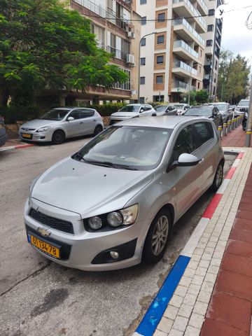 שברולט סוניק