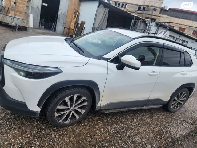 טויוטה קורולה קרוס