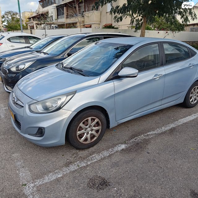 יונדאי אקסנט i25