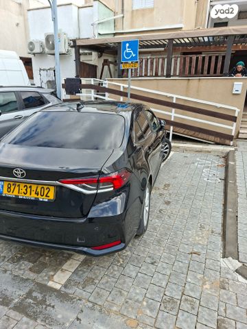 טויוטה קורולה