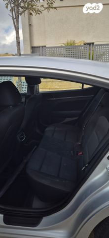 יונדאי אלנטרה