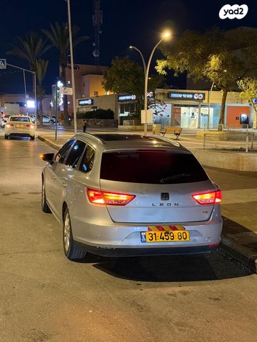 מודעת רכב סיאט לאון