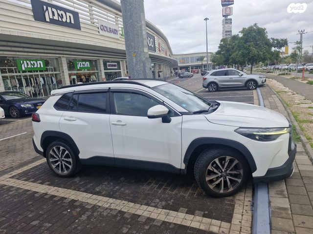 טויוטה קורולה קרוס