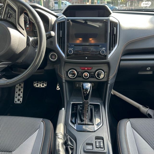 מודעת רכב סובארו XV