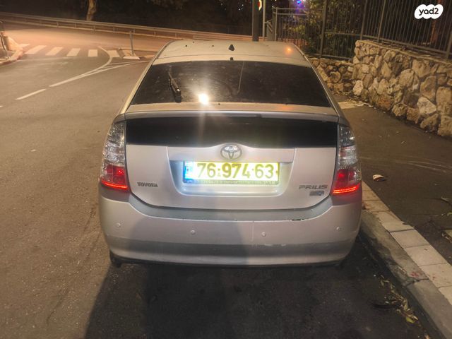 מודעת רכב טויוטה פריוס