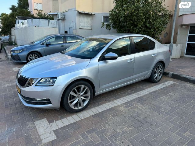 סקודה אוקטביה