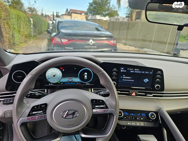 יונדאי אלנטרה