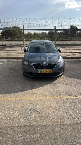 סקודה אוקטביה