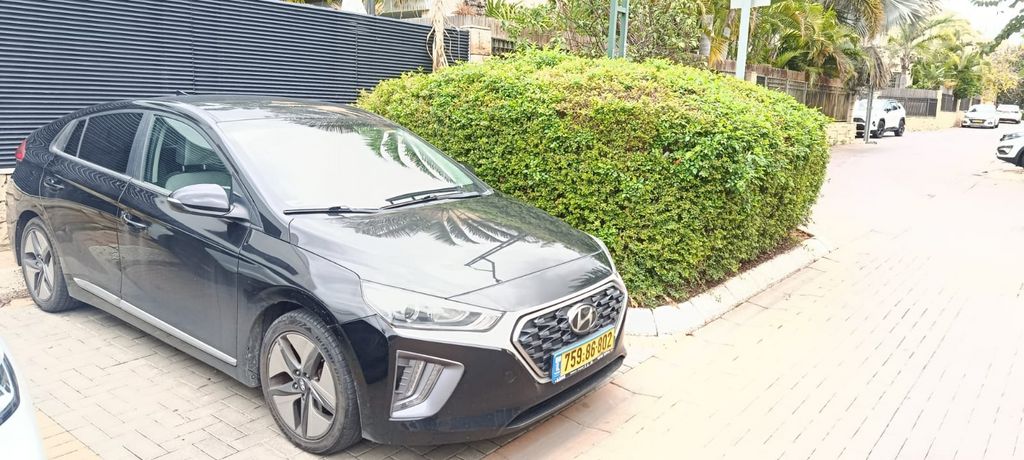 מודעת רכב יונדאי איוניק