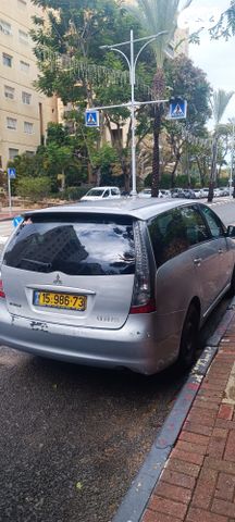 מיצובישי גרנדיס