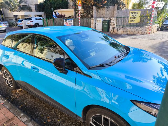 מודעת רכב אם ג'י MG4