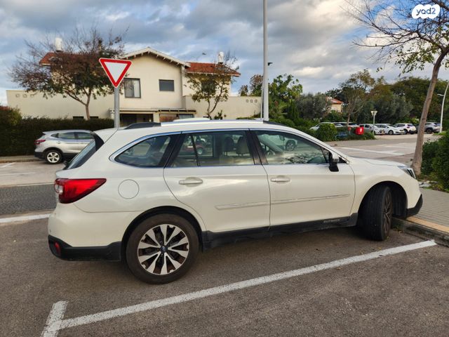 סובארו אאוטבק