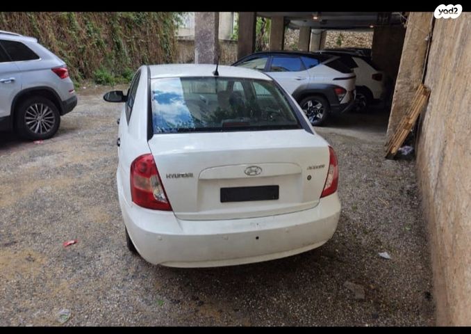 יונדאי אקסנט i25