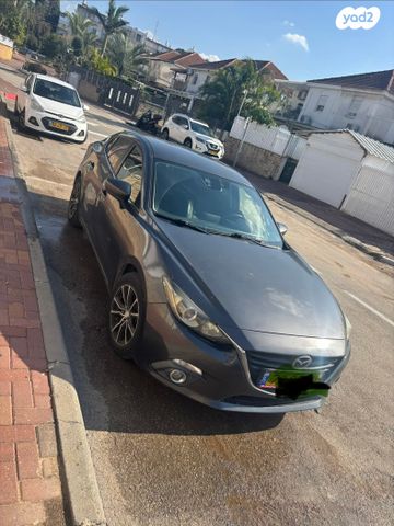 מאזדה 3
