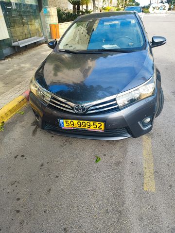 טויוטה קורולה