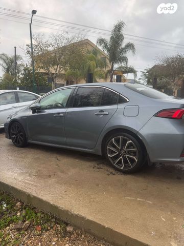 טויוטה קורולה