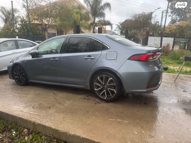 טויוטה קורולה