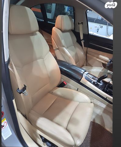 מודעת רכב ב מ וו סדרה 7